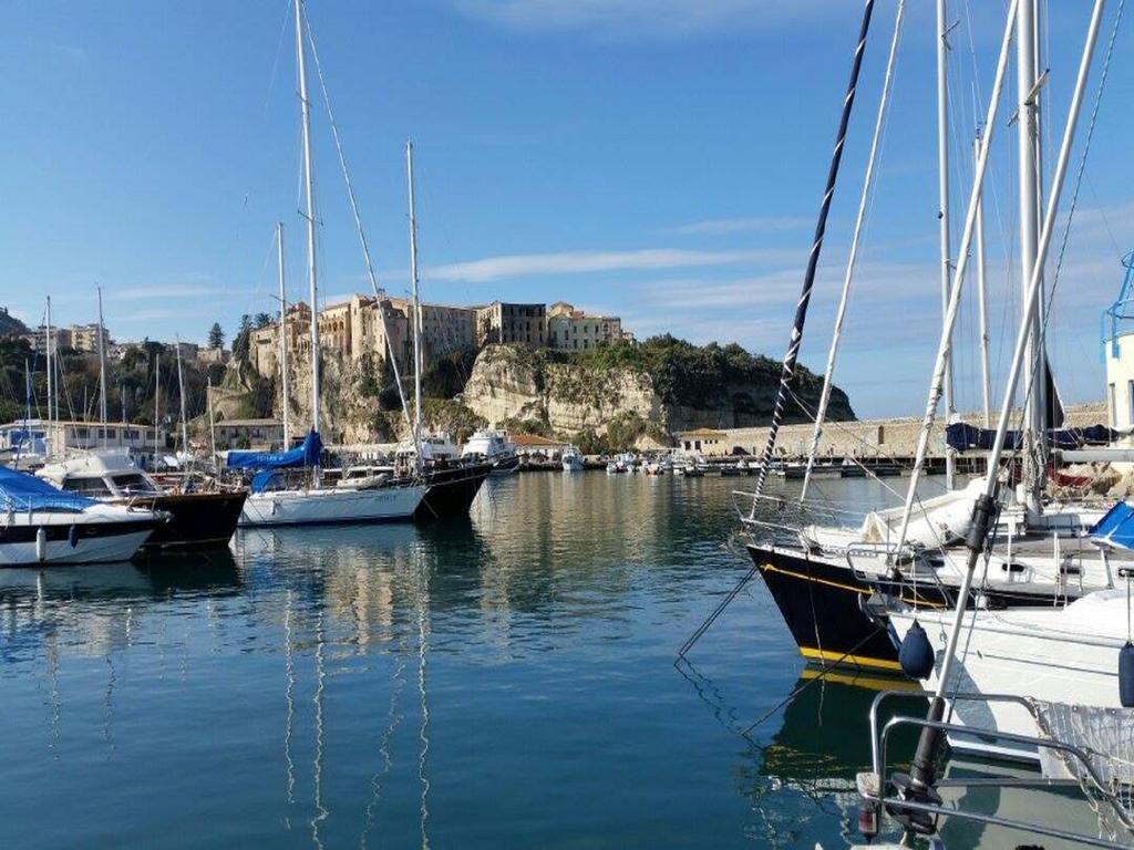 Casolare Al Porto Hotel Tropea Exterior photo